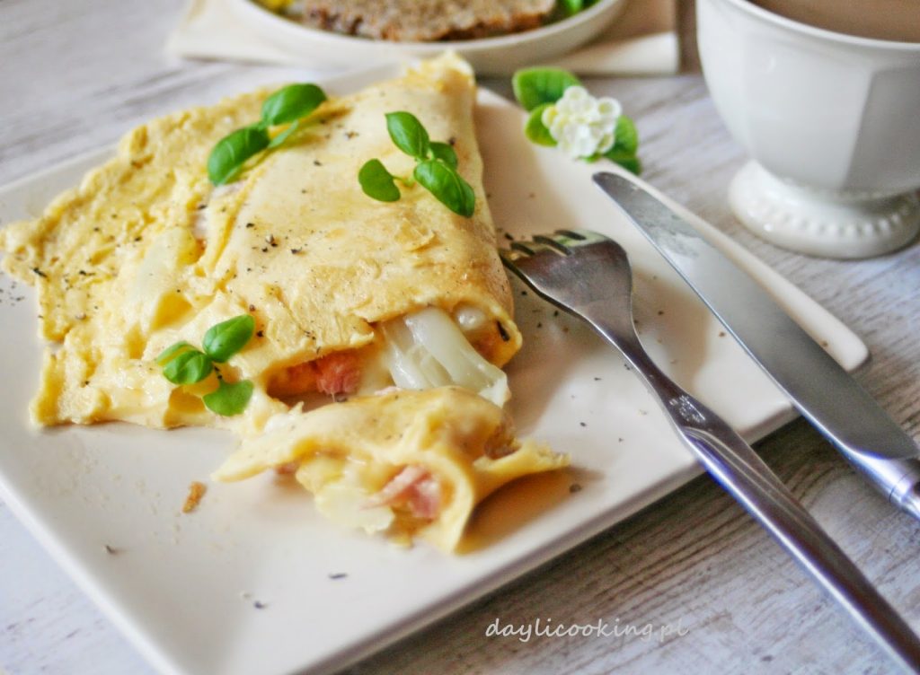 sprawdzony przepis na omlet, jak zrobić omlet, jak się robi omlet, przepis na omlet ze szparagami, daylicooking