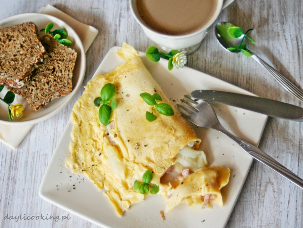 jak się robi omlet, przepis na omlet, daylicooking, sposób na szybkie sniadanie