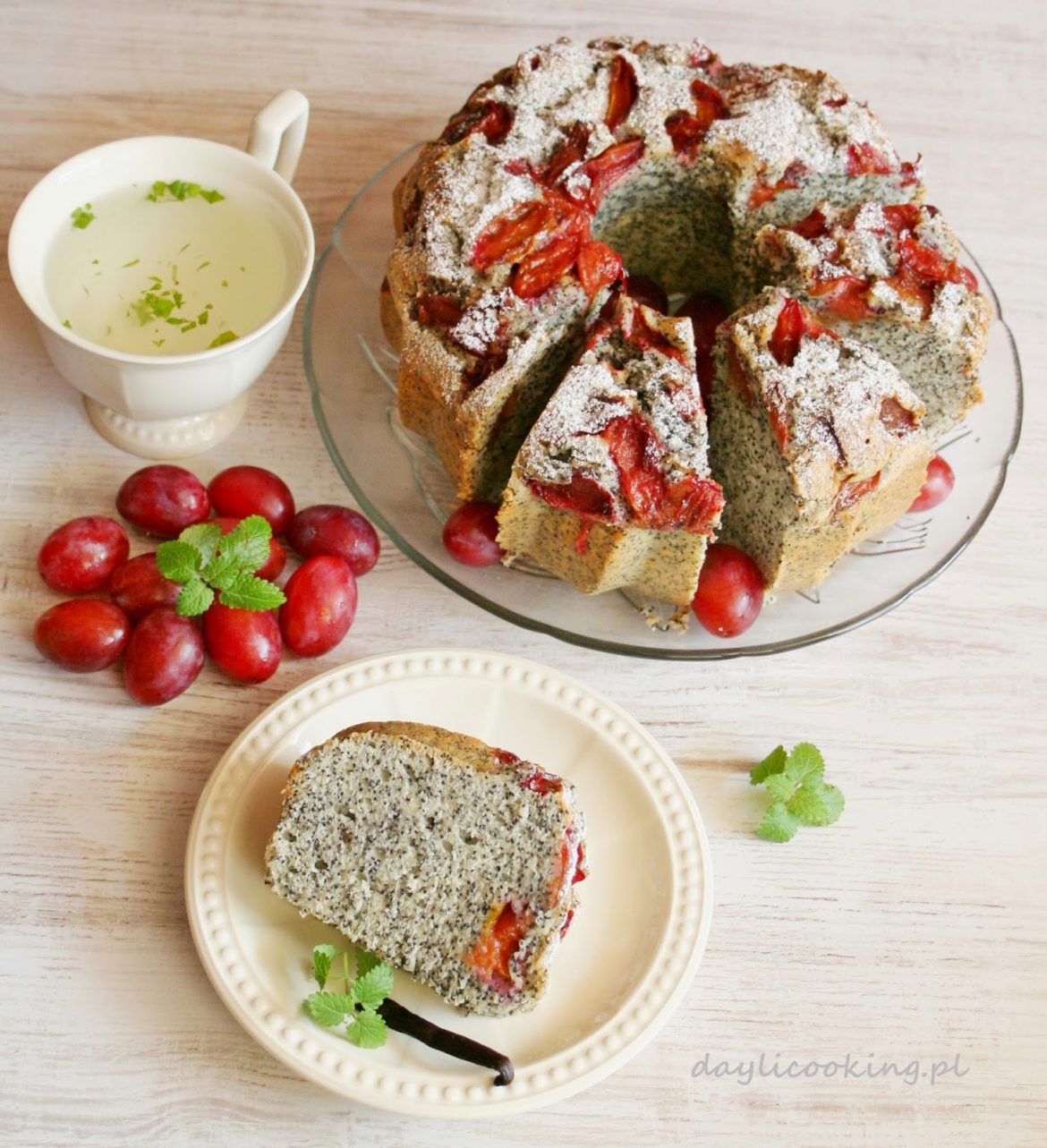 Przepis na ciasto piegusek ze śliwkami