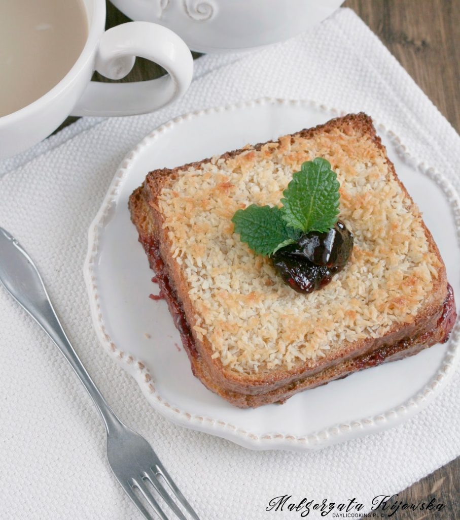 dietetyczne tosty francuskie, śniadanie na ciepło