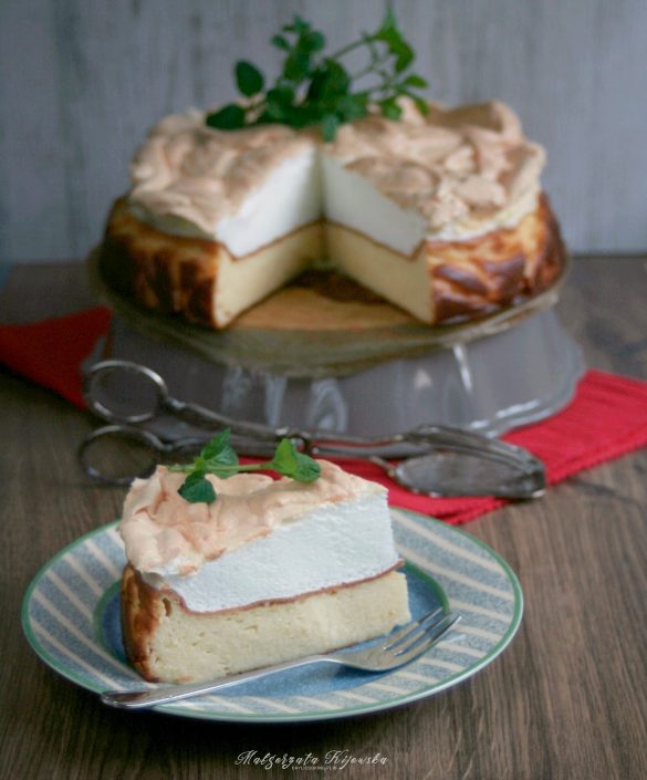 Przepis na cytrynowy sernik z bezową pianką
