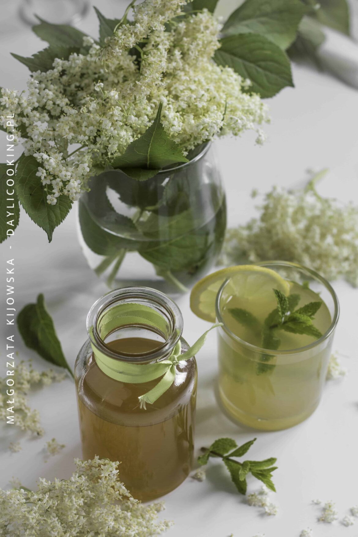 co zrobić z kwiatów czarnego bzu