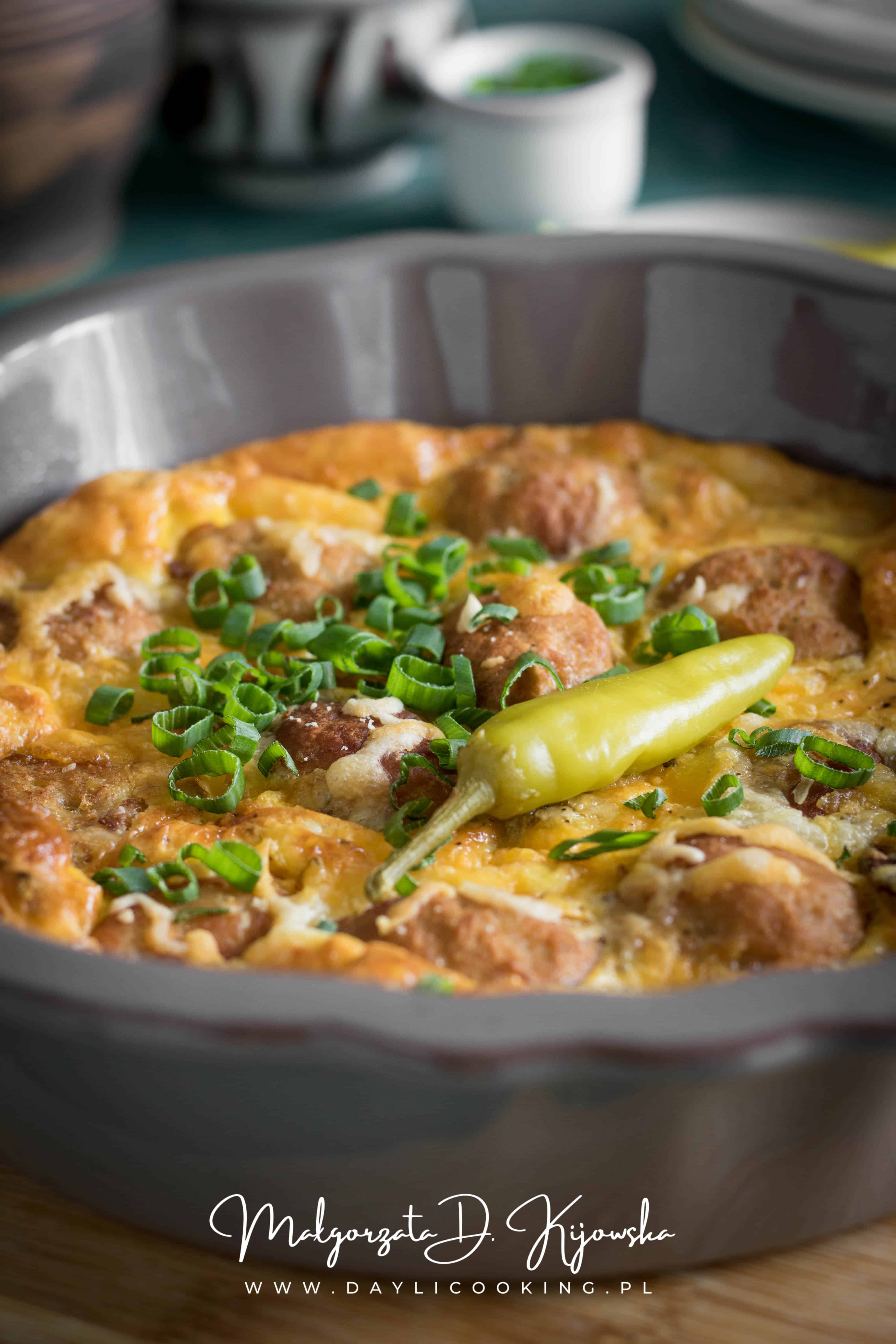 Omlet z ziemniakami i klopsami