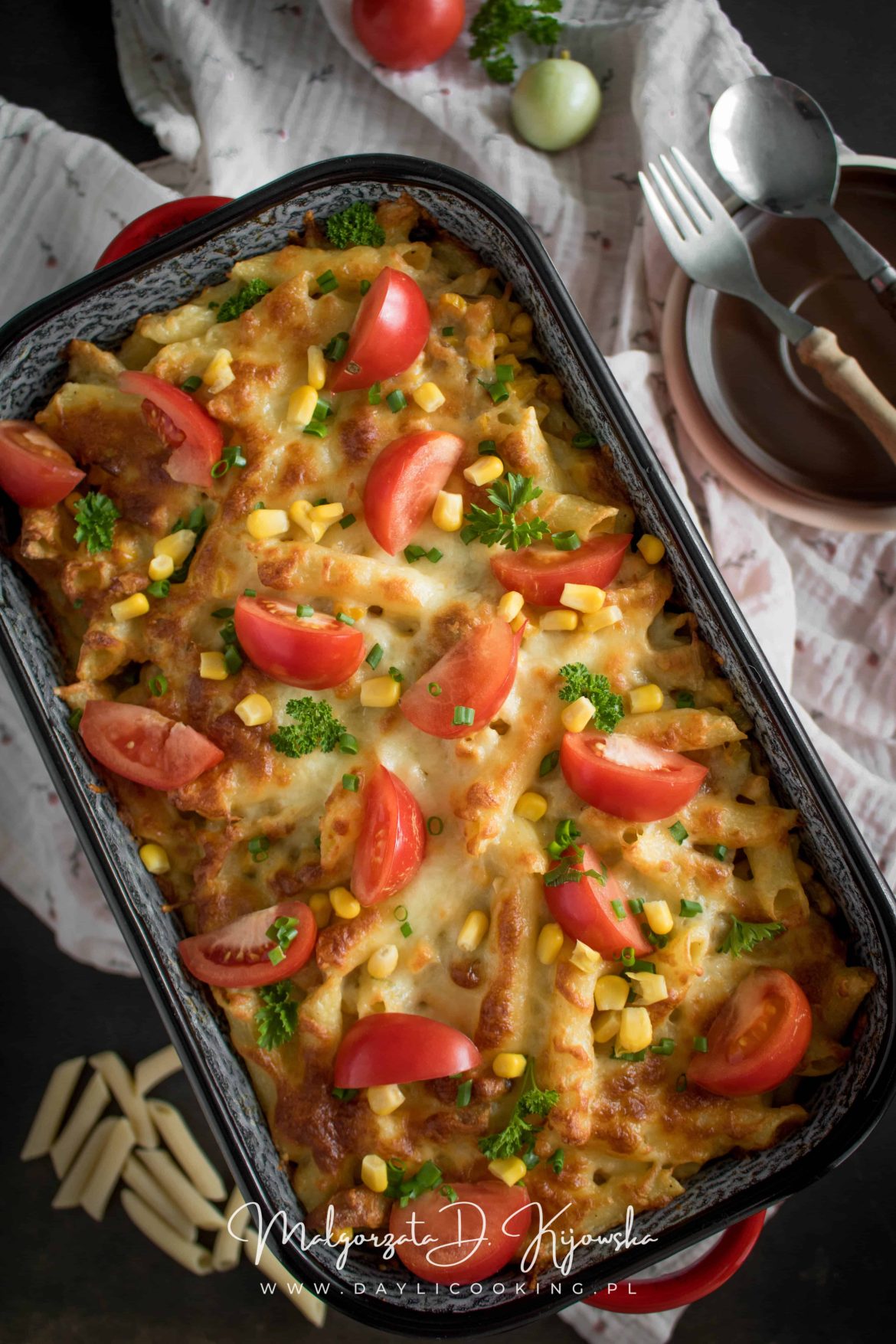 zapiekanka makaronowa z kurczakiem i kukurydzą
